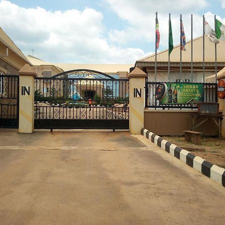 Mataan Hotel And Suites Ibadan Buitenkant foto