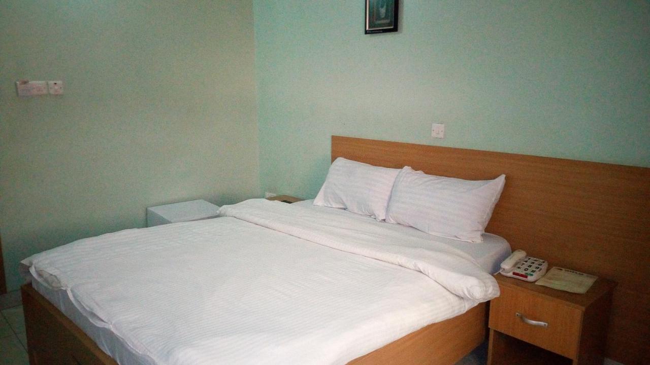 Mataan Hotel And Suites Ibadan Buitenkant foto